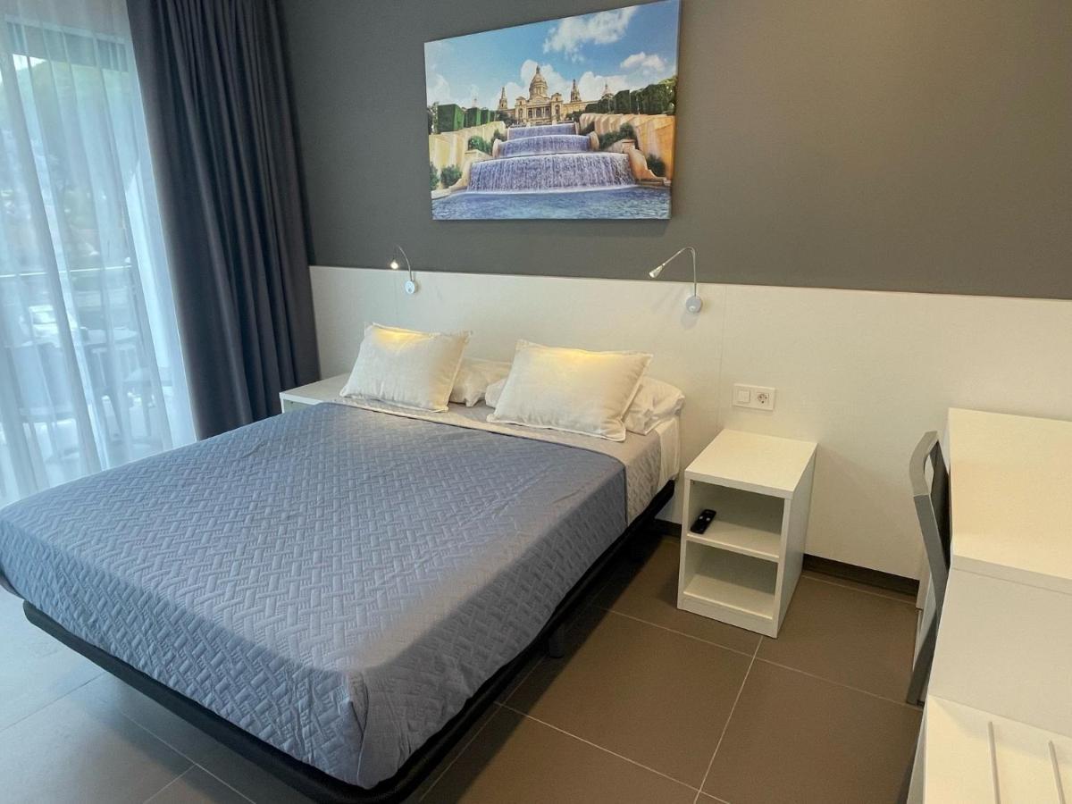 Hotel C31 Castelldefels Bagian luar foto