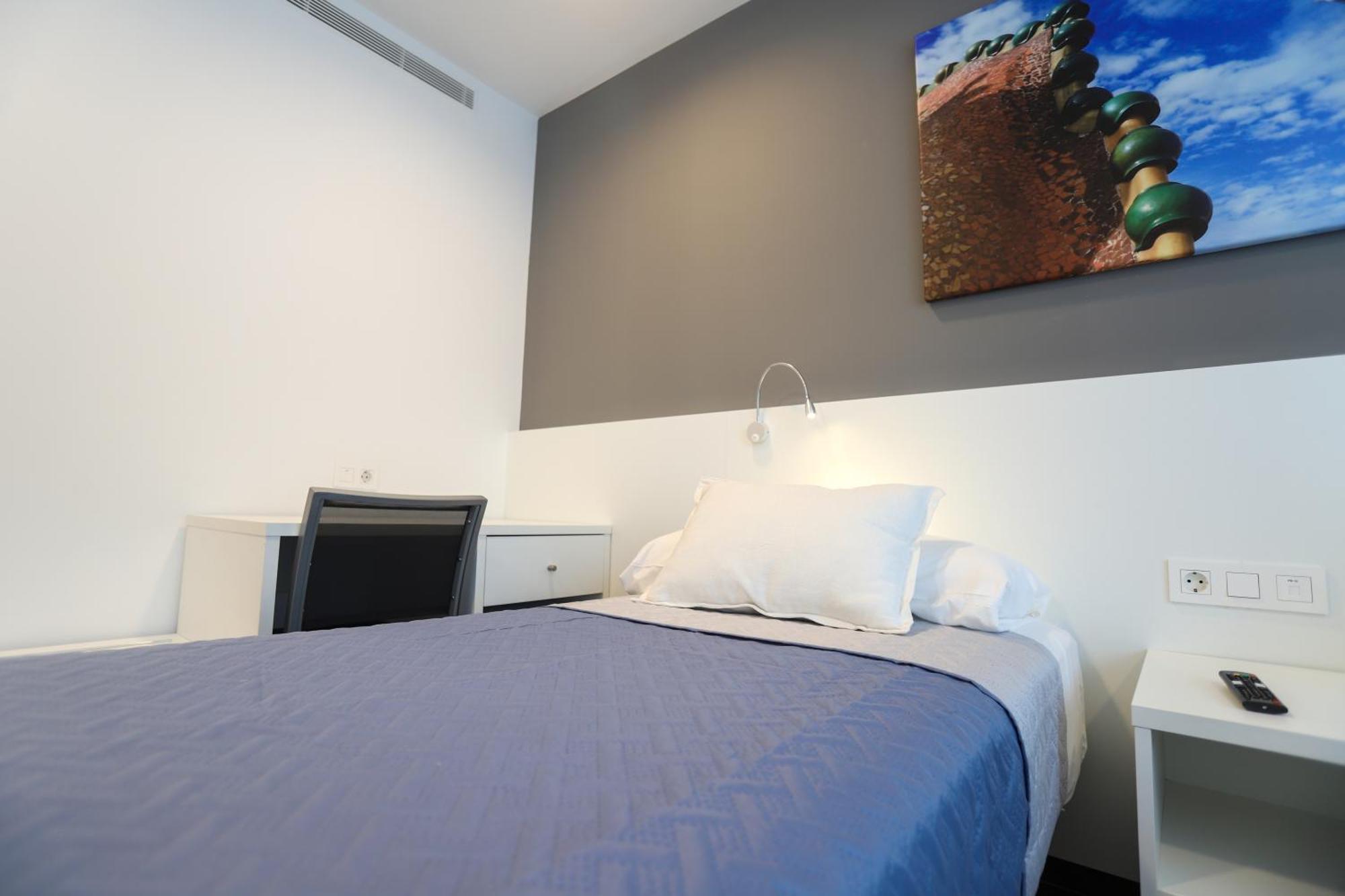 Hotel C31 Castelldefels Bagian luar foto